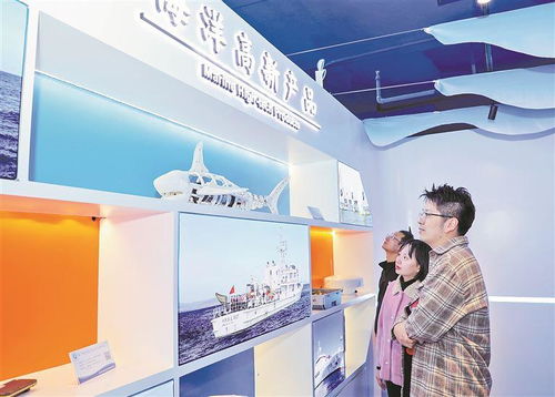 廈門 突出特色優(yōu)勢(shì)，以會(huì)議及展覽服務(wù)為引擎，加快建設(shè)海洋強(qiáng)市